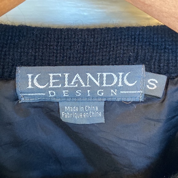 Icelandic Design Wool Lotus Knit Sweater Jacket - Picture 7 of 8